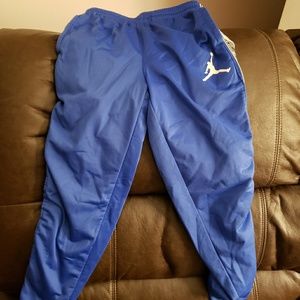 Boys Medium Jordan joggers